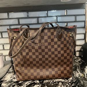 Louis Vuitton Neverfull